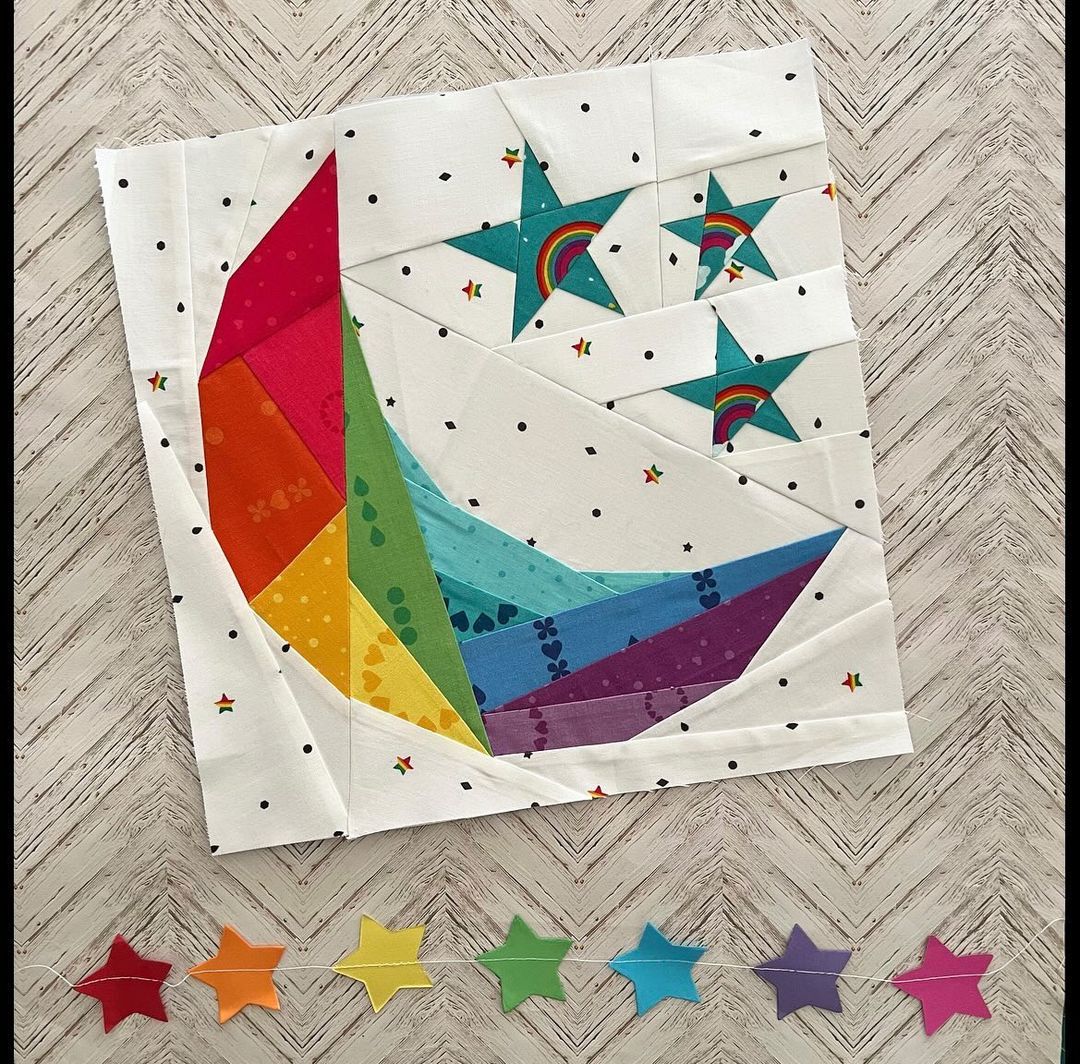 geometric moon and trio of stars night sky paper pieced pattern